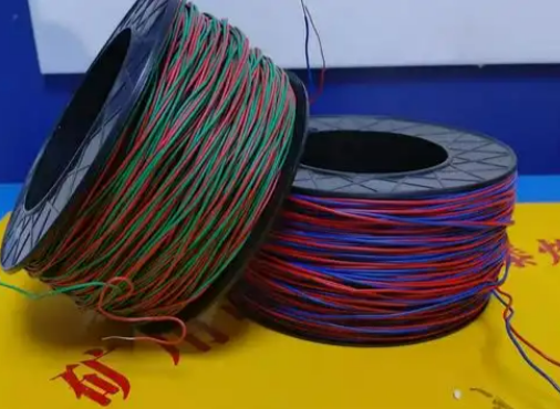 绵阳放炮线的主要材质有哪些？不同材质的适用场景有何区别？